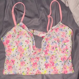 Victorias Secret Bikini Top In White W/ Floral Pattern Lace